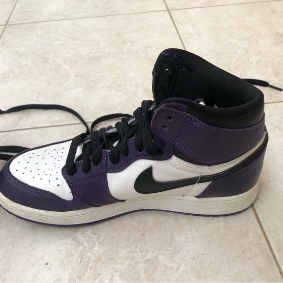 Nike Air Jordan 1 Retro High OG “Court Purple” Sneakers - Picture 6 of 15